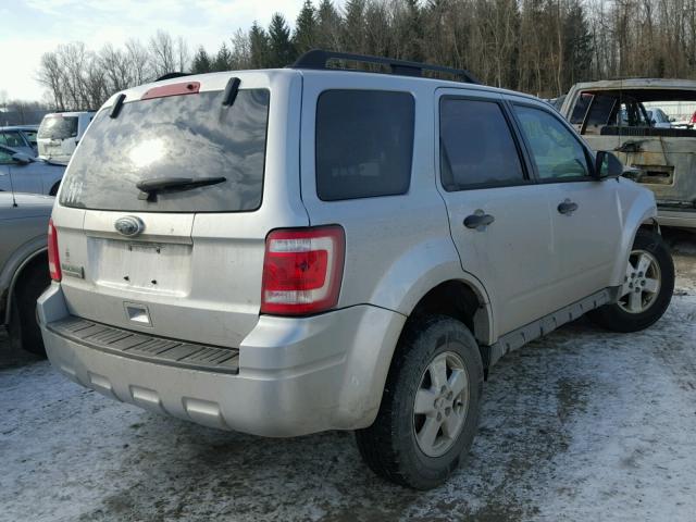 1FMCU9D79AKB93571 - 2010 FORD ESCAPE XLT SILVER photo 4