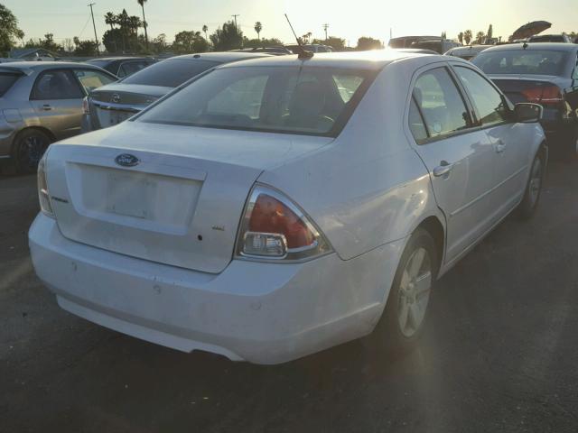 3FAHP07Z89R165591 - 2009 FORD FUSION SE WHITE photo 4