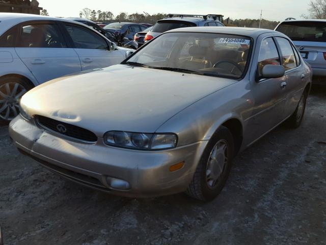 JNKAY21D7SM205495 - 1995 INFINITI J30 GOLD photo 2