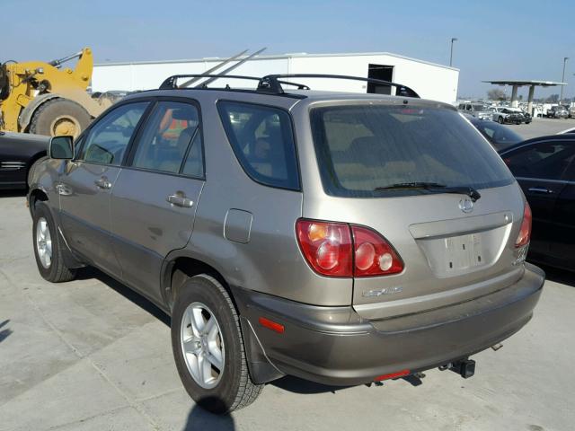 JT6HF10U0X0085434 - 1999 LEXUS RX 300 GOLD photo 3