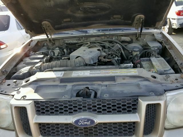 1FMYU60E51UC56002 - 2001 FORD EXPLORER S WHITE photo 7