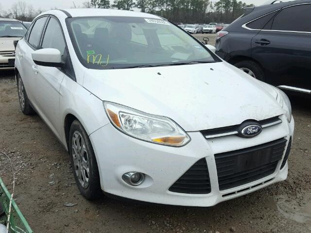 1FAHP3F23CL378721 - 2012 FORD FOCUS SE WHITE photo 1