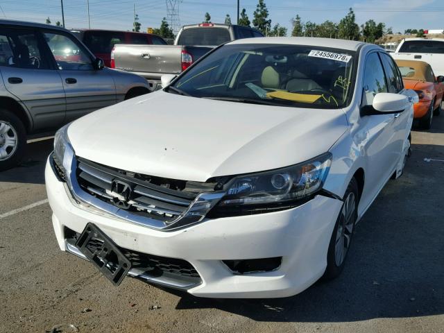 1HGCR2F37FA037504 - 2015 HONDA ACCORD LX WHITE photo 2