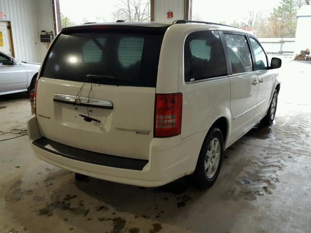 2A4RR5D15AR491518 - 2010 CHRYSLER TOWN & COU WHITE photo 4