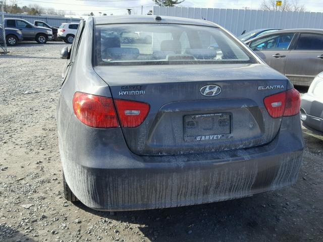 KMHDU46D88U485897 - 2008 HYUNDAI ELANTRA GL GRAY photo 10