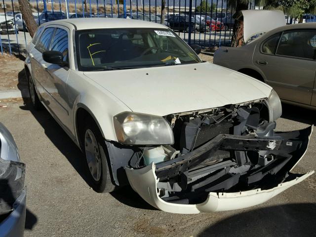 2D4FV48T35H629551 - 2005 DODGE MAGNUM SE WHITE photo 1