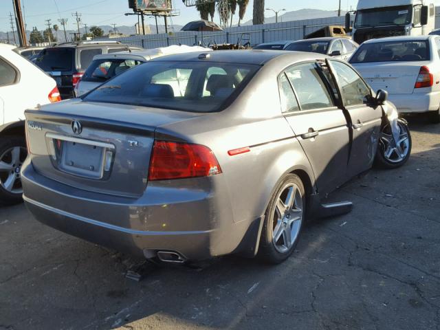 19UUA66236A050552 - 2006 ACURA 3.2TL GRAY photo 4