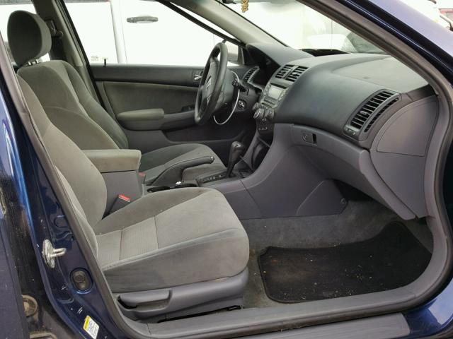 1HGCM56425A151434 - 2005 HONDA ACCORD LX BLUE photo 5