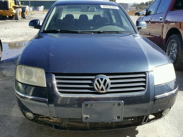 WVWAE63B25P048684 - 2005 VOLKSWAGEN PASSAT GLS BLUE photo 9