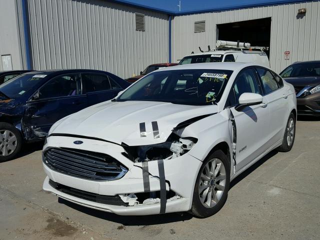 3FA6P0LU1HR223699 - 2017 FORD FUSION SE WHITE photo 2