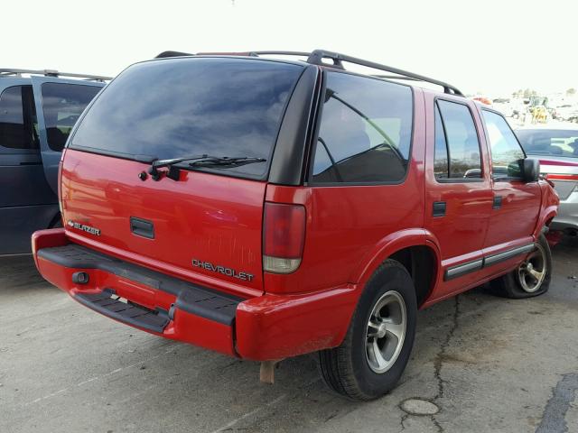 1GNCS13W312221876 - 2001 CHEVROLET BLAZER RED photo 4