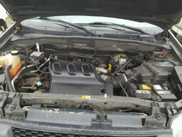 1FMYU92174DA06955 - 2004 FORD ESCAPE XLS GRAY photo 7