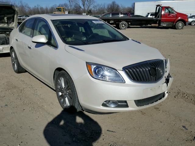 1G4PS5SK7D4157670 - 2013 BUICK VERANO WHITE photo 1