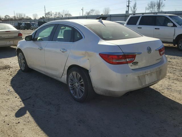 1G4PS5SK7D4157670 - 2013 BUICK VERANO WHITE photo 3