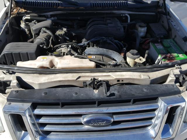 1FMEU64E98UA65075 - 2008 FORD EXPLORER E WHITE photo 7