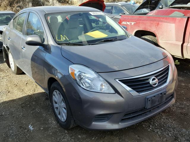 3N1CN7AP8CL837415 - 2012 NISSAN VERSA S GRAY photo 1