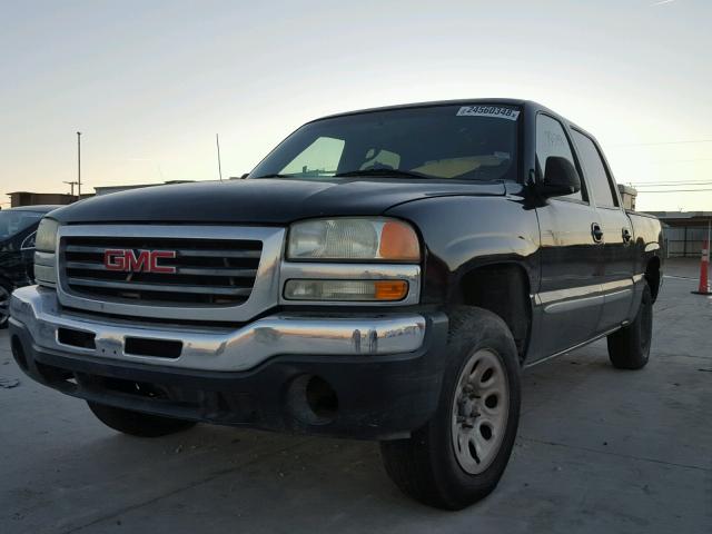 2GTEK13T751157063 - 2005 GMC NEW SIERRA BLACK photo 2