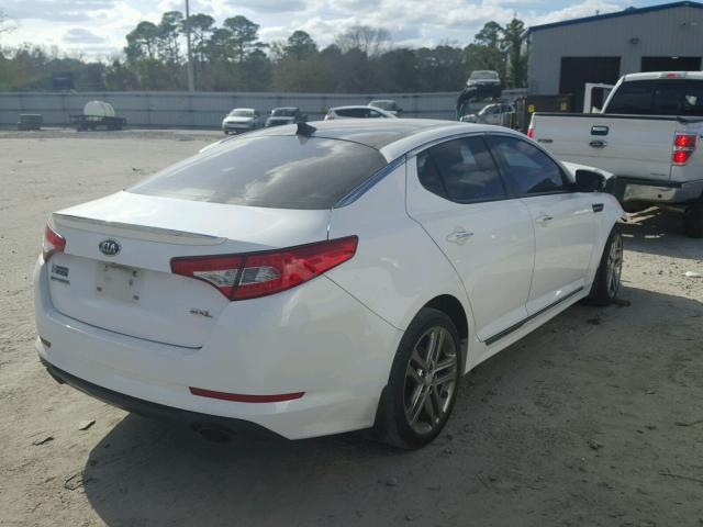 5XXGR4A64DG109886 - 2013 KIA OPTIMA SX WHITE photo 4