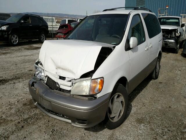 4T3ZF13C52U498003 - 2002 TOYOTA SIENNA LE WHITE photo 2