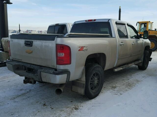 1GC4K1C85BF163214 - 2011 CHEVROLET SILVERADO SILVER photo 4