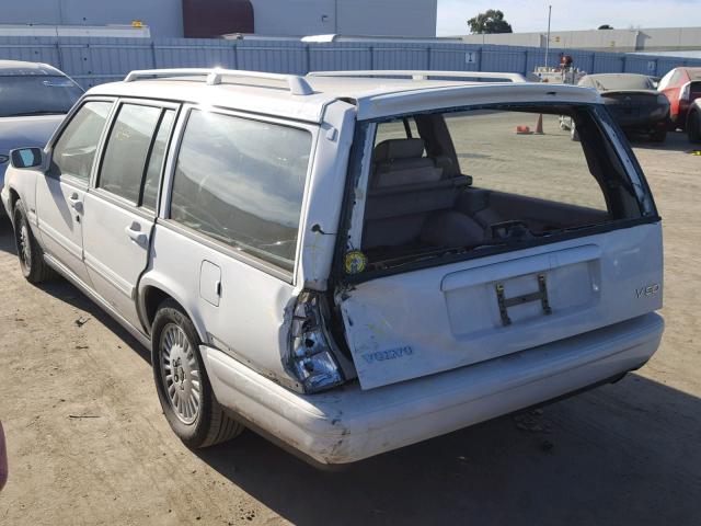 YV1KW960XW1045608 - 1998 VOLVO V90 WHITE photo 3