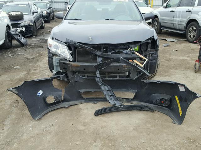 4T1BF3EK6AU008922 - 2010 TOYOTA CAMRY BASE CHARCOAL photo 9