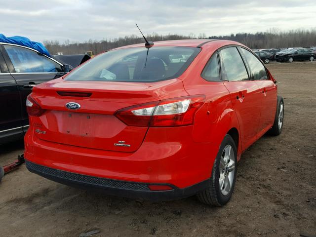 1FADP3F28DL188641 - 2013 FORD FOCUS SE RED photo 4