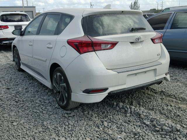 JTNKARJE7HJ541133 - 2017 TOYOTA COROLLA IM WHITE photo 3