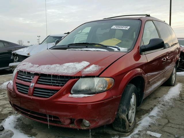 2D4GP44L36R804431 - 2006 DODGE GRAND CARA MAROON photo 2