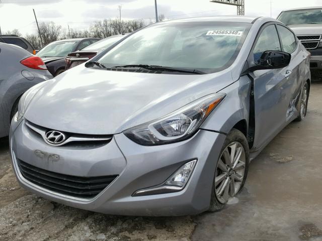 5NPDH4AE1FH575957 - 2015 HYUNDAI ELANTRA SE SILVER photo 2