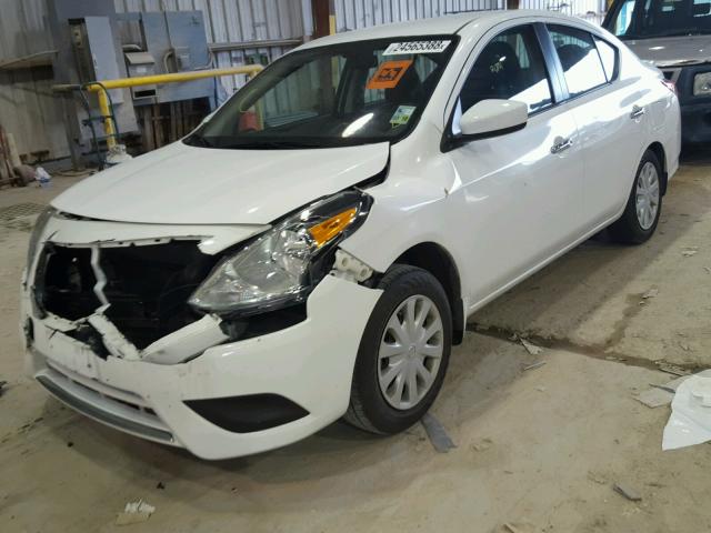 3N1CN7AP5GL916093 - 2016 NISSAN VERSA S WHITE photo 2