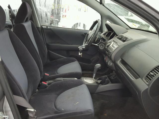 JHMGD38617S005833 - 2007 HONDA FIT S GRAY photo 5