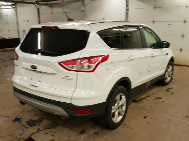 1FMCU0GX9EUB09640 - 2014 FORD ESCAPE SE WHITE photo 4