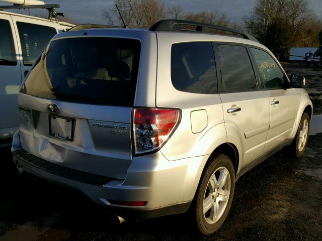 JF2SH6DC8AH732020 - 2010 SUBARU FORESTER 2 SILVER photo 4