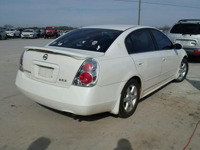 1N4AL11D85C126721 - 2005 NISSAN ALTIMA S WHITE photo 4