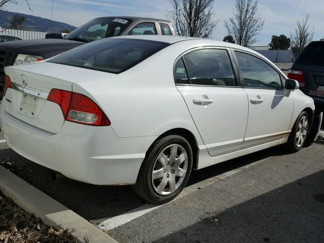 19XFA16579E037616 - 2009 HONDA CIVIC LX WHITE photo 4