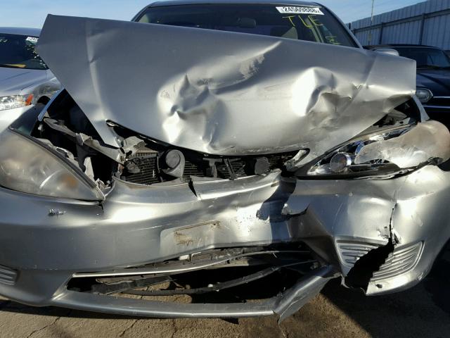 4T1BE32KX6U682232 - 2006 TOYOTA CAMRY LE SILVER photo 9