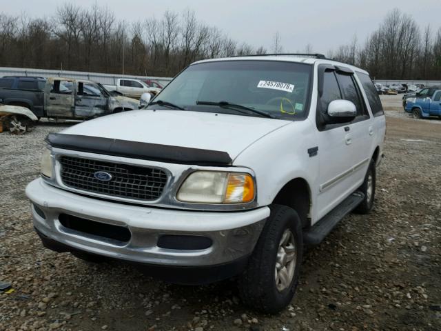 1FMPU18L0WLA69085 - 1998 FORD EXPEDITION WHITE photo 2