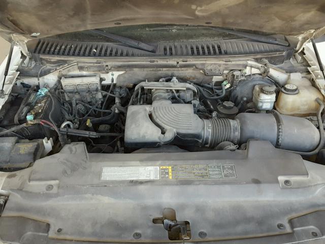 1FMRU15W23LB42959 - 2003 FORD EXPEDITION WHITE photo 7