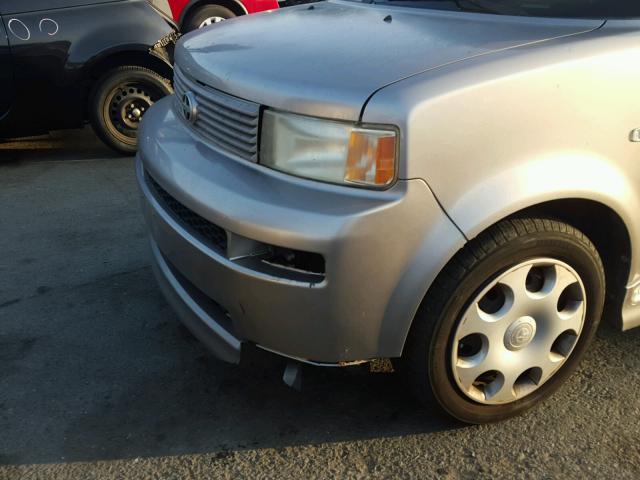 JTLKT334840137570 - 2004 TOYOTA SCION XB GRAY photo 9