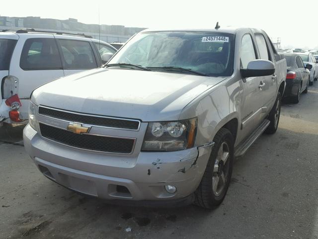 3GNEC12JX7G120703 - 2007 CHEVROLET AVALANCHE TAN photo 2