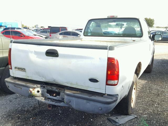 1FTNF20586EC74554 - 2006 FORD F250 SUPER WHITE photo 4