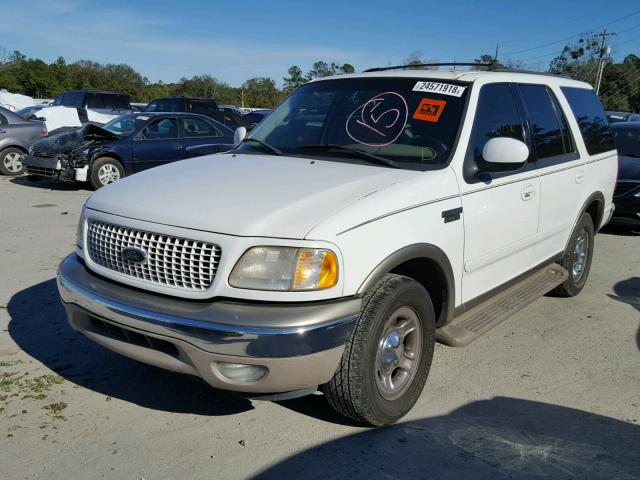 1FMRU17L7YLA85653 - 2000 FORD EXPEDITION WHITE photo 2