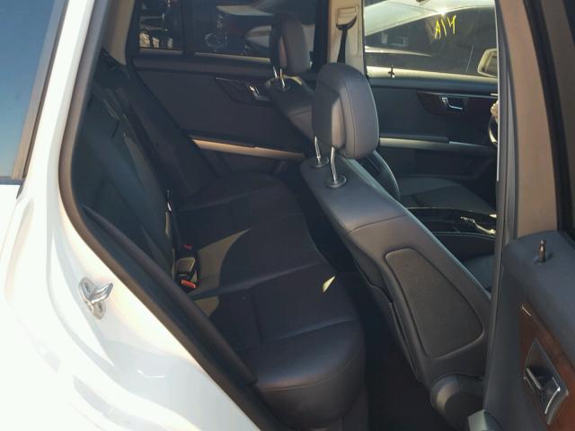 WDCGG5GB5BF651715 - 2011 MERCEDES-BENZ GLK 350 WHITE photo 6
