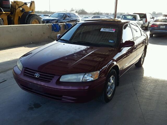 JT2BG22K5W0118562 - 1998 TOYOTA CAMRY CE MAROON photo 2