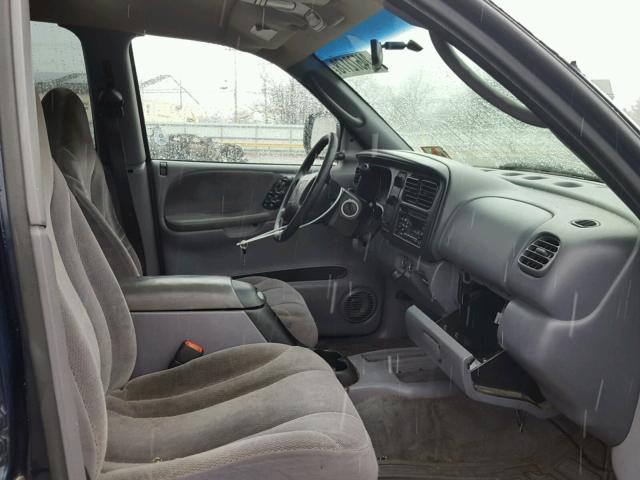 1B7GL2AN7YS671113 - 2000 DODGE DAKOTA QUA BLUE photo 5