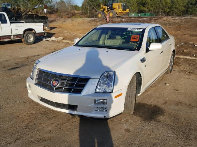 1G6DK67V980198222 - 2008 CADILLAC STS WHITE photo 2