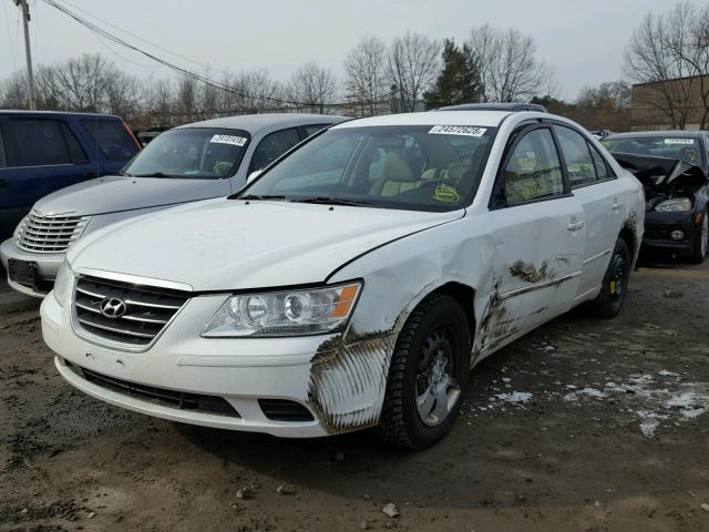 5NPET46C19H452738 - 2009 HYUNDAI SONATA GLS WHITE photo 2