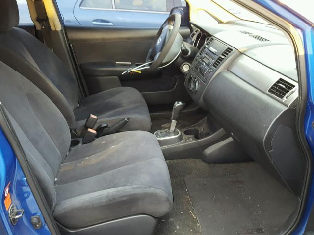 3N1BC13E27L442047 - 2007 NISSAN VERSA S BLUE photo 5