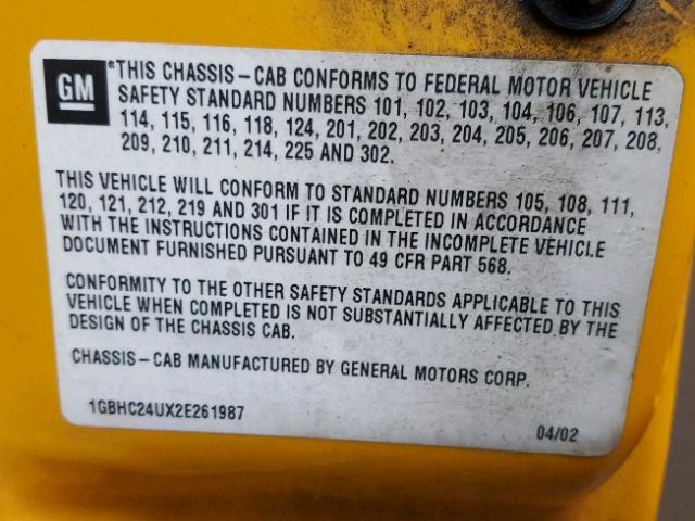 1GBHC24UX2E261987 - 2002 CHEVROLET SILVERADO YELLOW photo 10